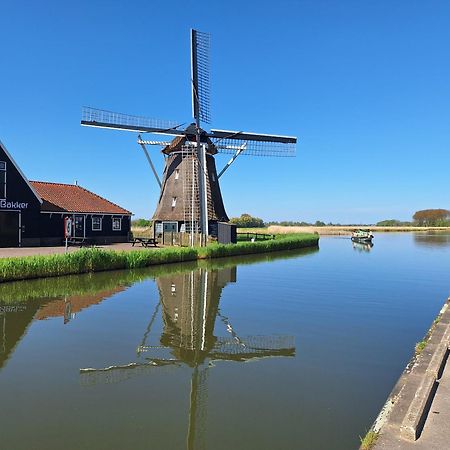 Tinyhouse Natuurhuisje Met Veranda Bij De Molen Tussen Alkmaar En Hoorn Oterleek Exterior foto